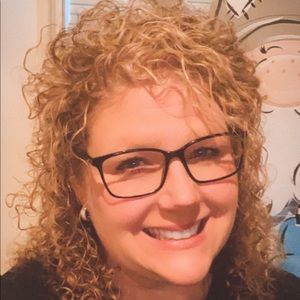 Meet your Posher, Leslie